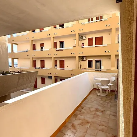 Bed & Breakfast Le Rondini Sul Mare 3*