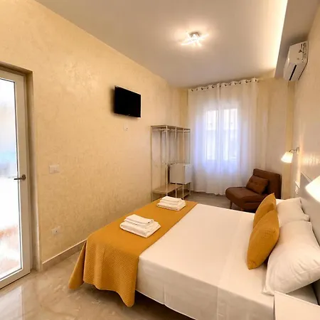 Le Rondini Sul Mare Bed & Breakfast